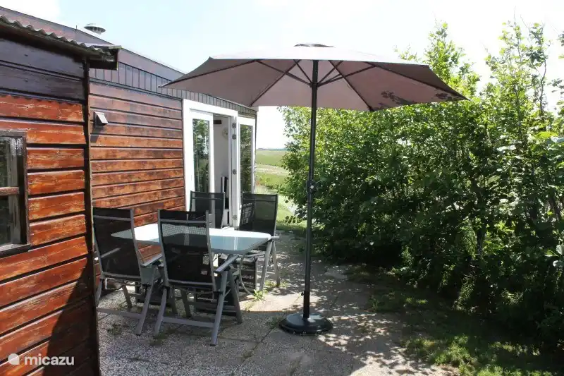 jardin avec mobilier de jardin