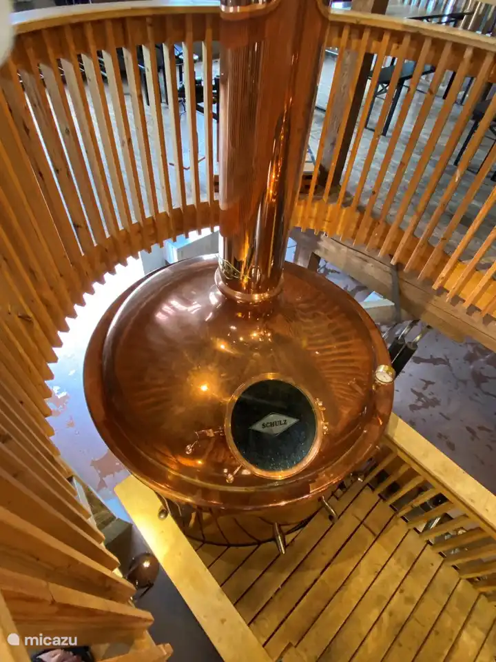 Bierbrauerei Maallust in Veenhuizen ist ein schöner Ausflug. Genießen Sie ein Bier und eine Getränkeplatte.