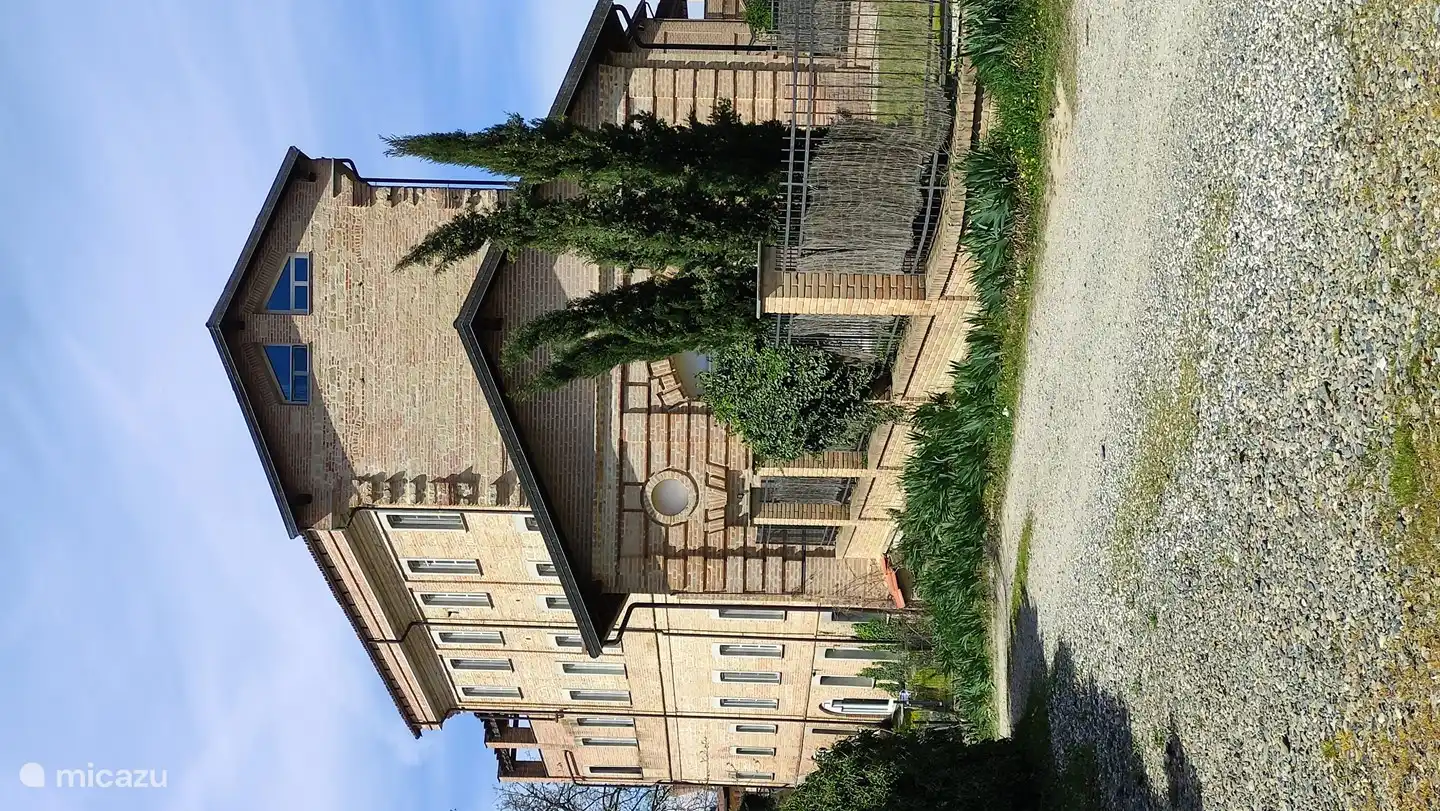 El complejo La Bordona en el que se encuentra el apartamento.