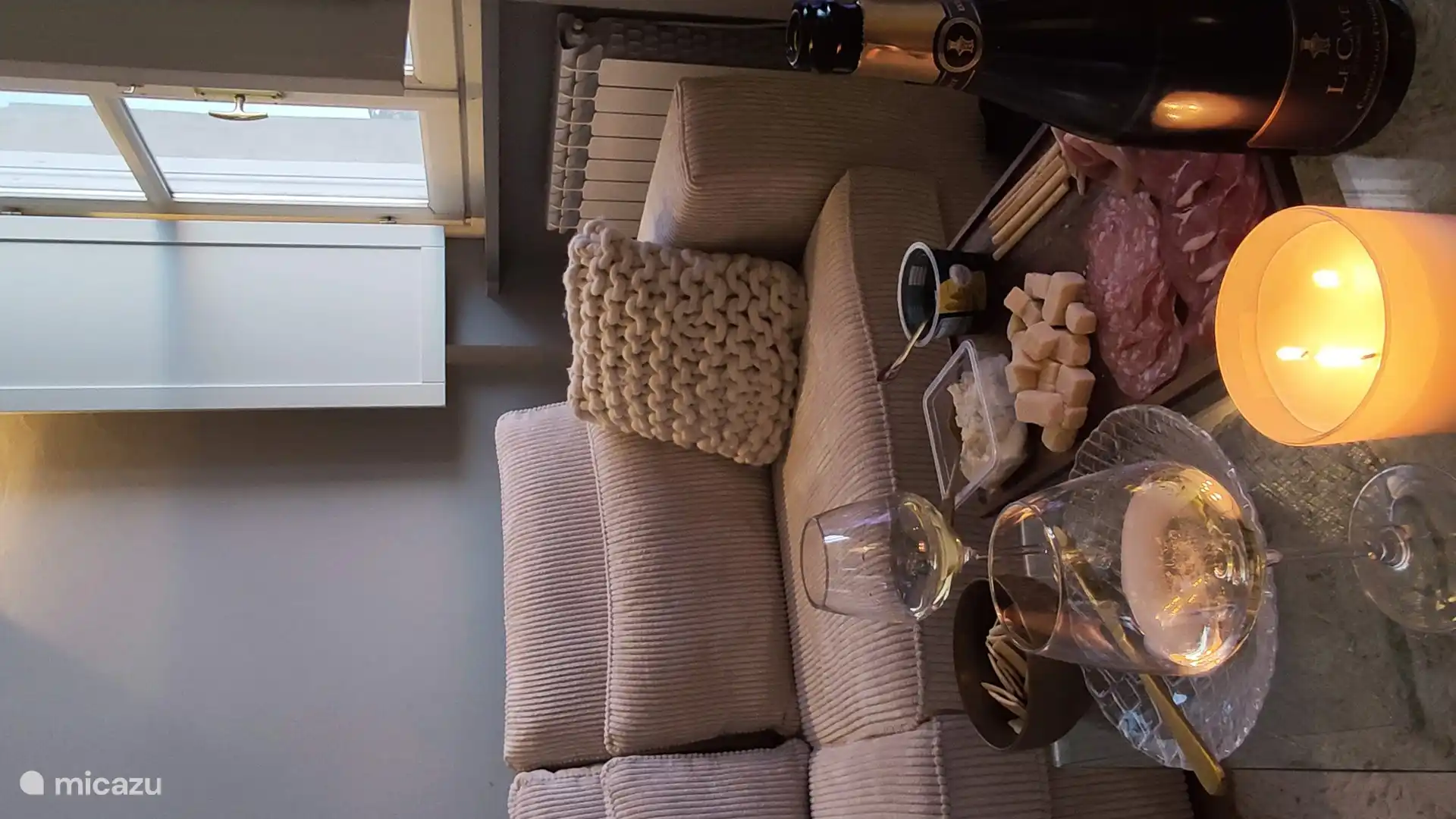 Comodidad en el interior por la noche.