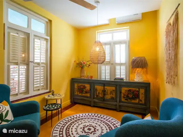Villa citadine historique avec piscine | Curaçao, Curaçao-Centre, Willemstad - maison de ville Salle de lecture