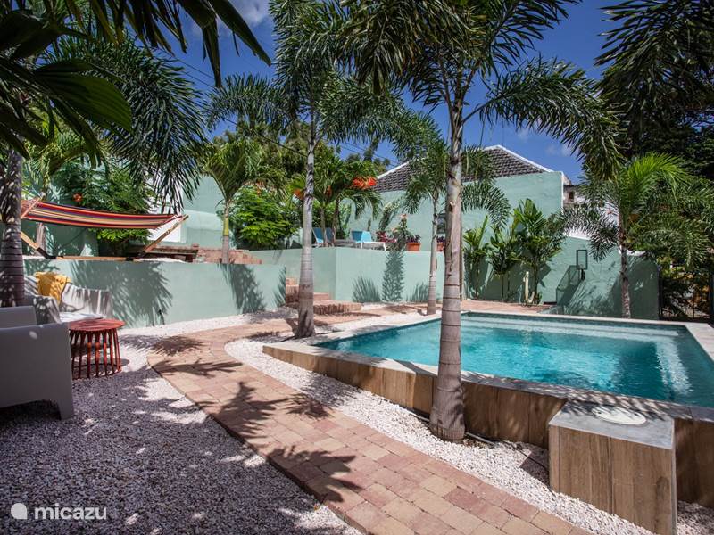 Holiday home in Curaçao, Curacao-Middle, Willemstad Townhouse Historic city villa with swimming pool
