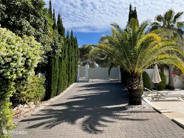 Casa La Palmera huren in Spanje, Costa Blanca, Jávea - villa Riuime oprijlaan met automatische poort