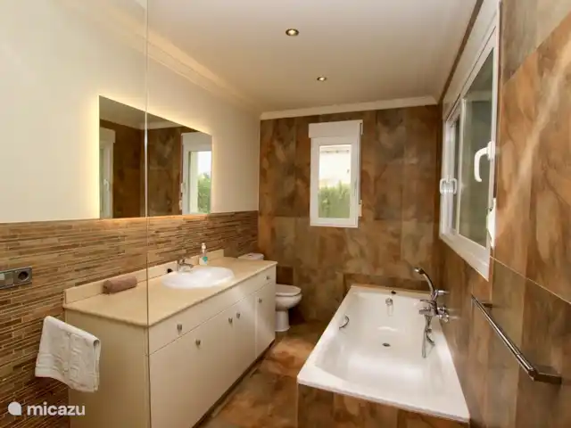 Casa La Palmera huren in Spanje, Costa Blanca, Jávea - villa Badkamer 1 - en suite bij hoofdslaapkamer