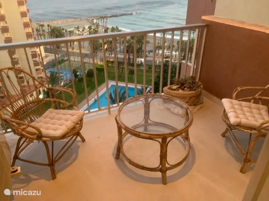 Rent Las Gondolas 1015 in Almuñécar, Costa Tropical. Micazu