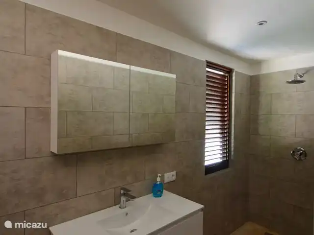 Boutique Blue Bay Beach Villa #1a en Curazao, Curazao Centro, Blue Bay - villa Baño privado del dormitorio #2