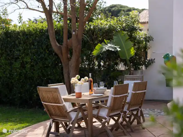 Location de Vacances France, Côte d'Azur, Sainte-Maxime, villa - Fruitier Villa au bord de la Mer terrasse