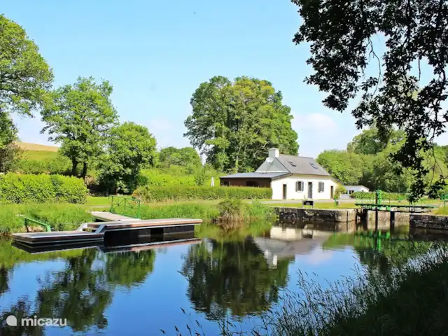 Eclusa de Guendol en Francia, Bretaña, Plouguernevel - casa vacacional Eclusa de Guendol en Francia, Bretaña, Plouguernevel - casa vacacional