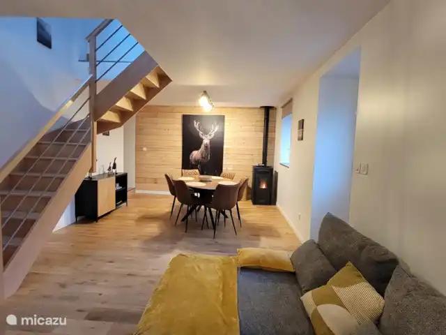 Eclusa de Guendol en Francia, Bretaña, Plouguernevel - casa vacacional sala de estar