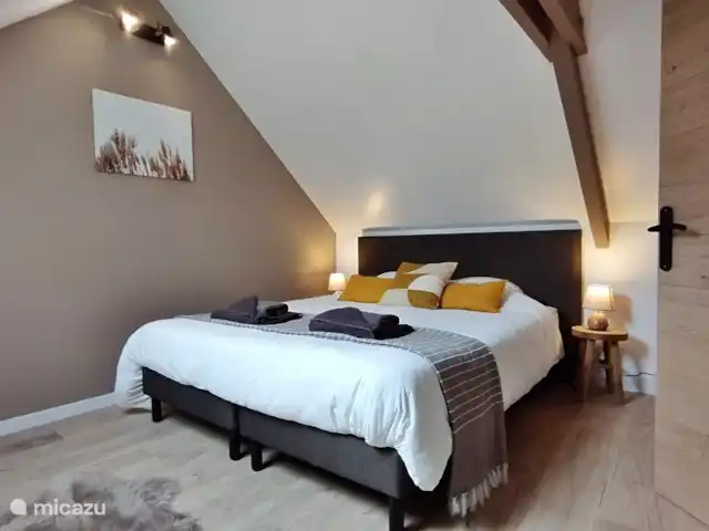 Eclusa de Guendol en Francia, Bretaña, Plouguernevel - casa vacacional habitación doble en el primer piso, posibilidad de cama grande o 2 camas separadas