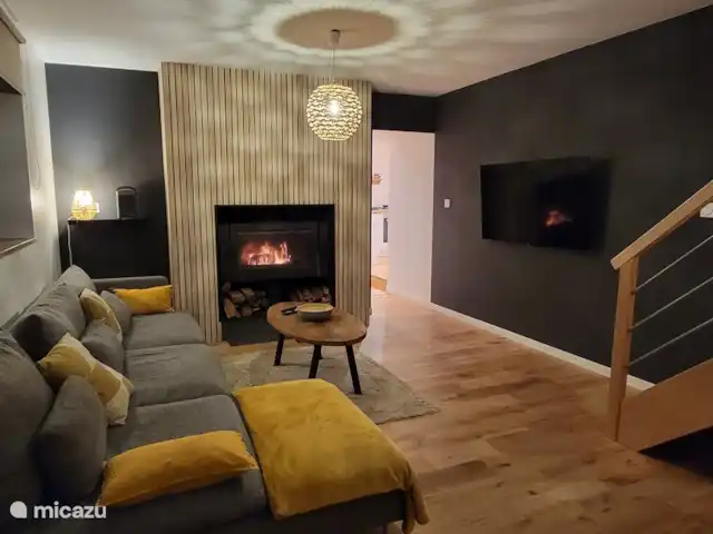 Eclusa de Guendol en Francia, Bretaña, Plouguernevel - casa vacacional acogedora estufa de leña con leña gratis