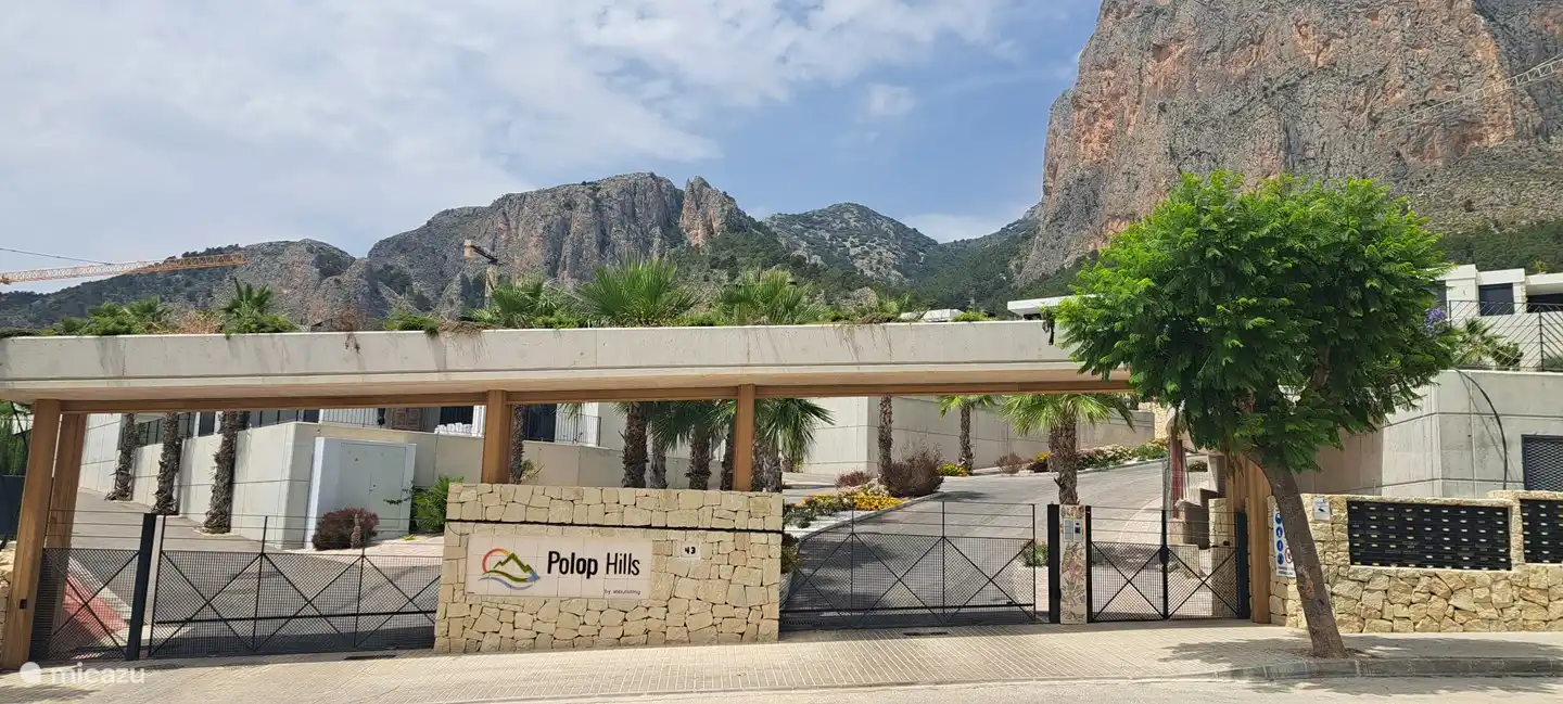 Der Bungalow befindet sich in der sicheren Urbanisation „Polop Hills“