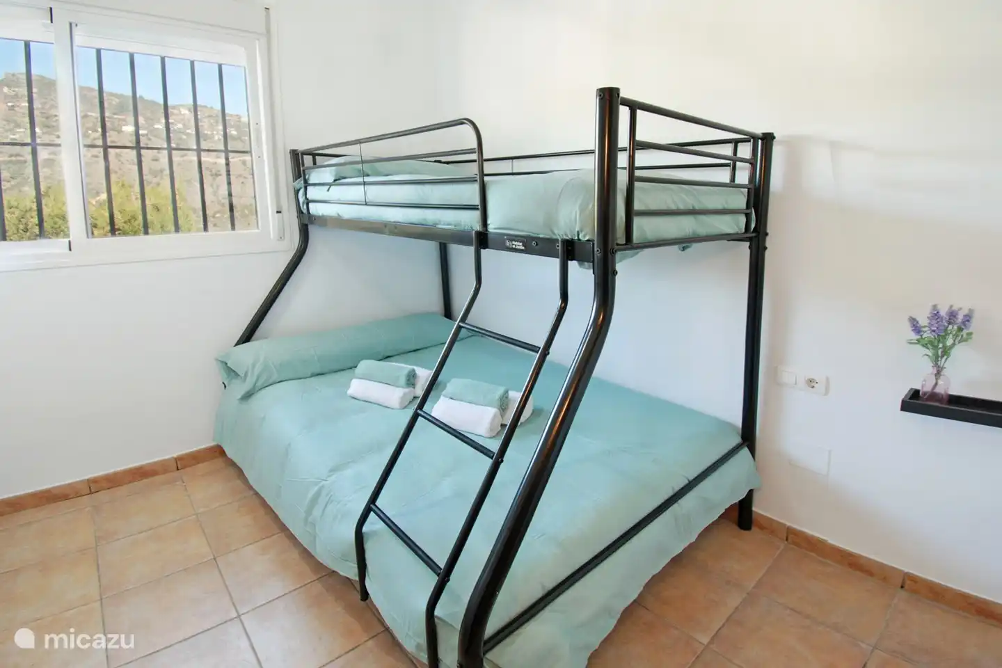 Gezellig nietwaar, zo een stapelbed?