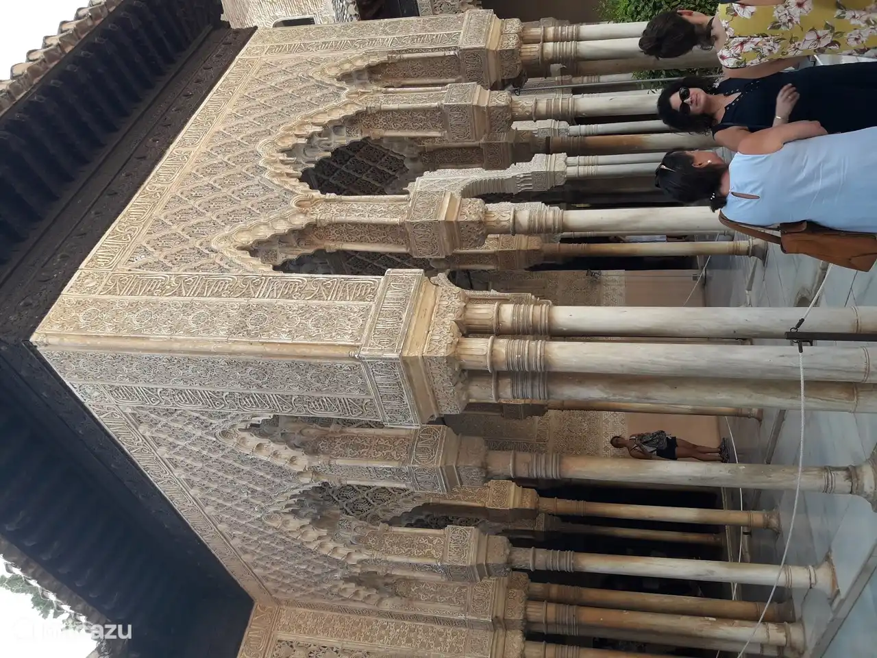 De pracht van het Moorse Alhambra valt niet te beschrijven. Ontdek het zelf tijdens een dagtrip. 