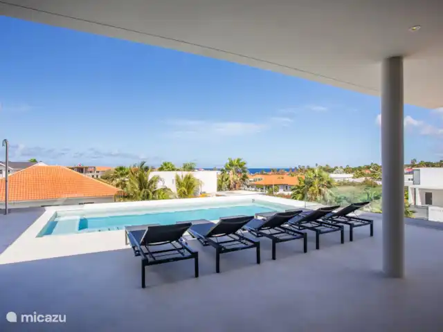 Villa Wahoo - Curazao en Curazao, Banda Arriba (este), Jan Thiel - villa 8 tumbonas junto a la piscina