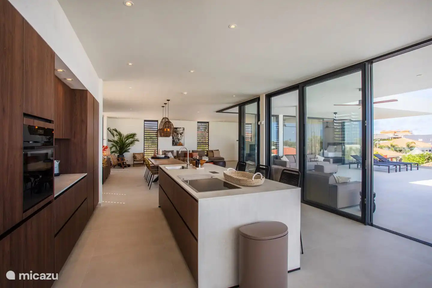 De keuken is volledig en super uitgebreid ingericht.