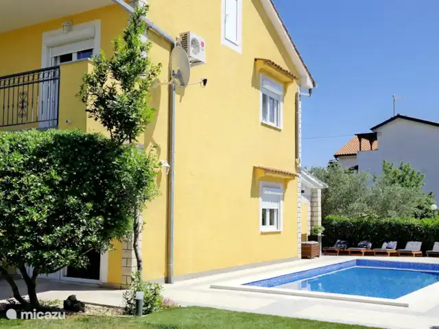 Casa de vacaciones Holek en Croacia, Kvarner, Silo (isla Krk) - casa vacacional Piscina