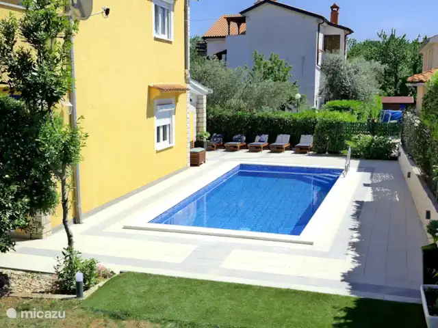 Casa de vacaciones Holek en Croacia, Kvarner, Silo (isla Krk) - casa vacacional Piscina