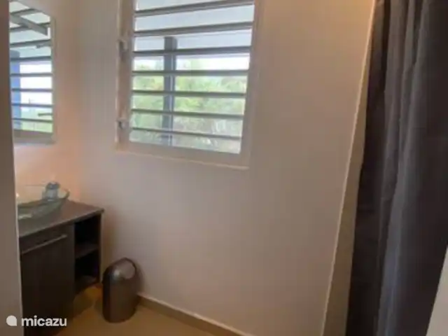 apartamento en Curazao, Banda Arriba (este), Cas Grandi – Acogedor Apartamento Cocobana Baño 1