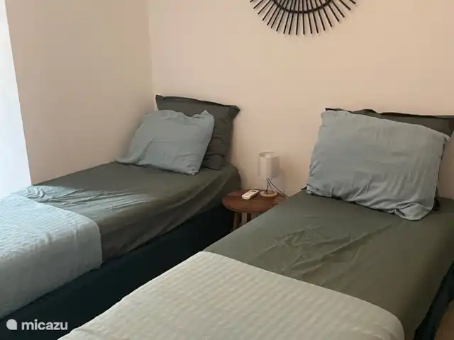 appartement huren in Curaçao, Banda Ariba (oost), Cas Grandi – Dushi Cocobana De bedden van de 2de slaapkamer kunnen ook samen gezet worden zodat het een 2-persoonsbed wordt .