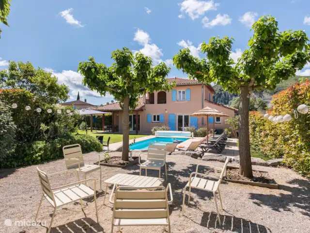 Villa Du Bonheur | France, Ardèche, Vallon-Pont-d'Arc - villa