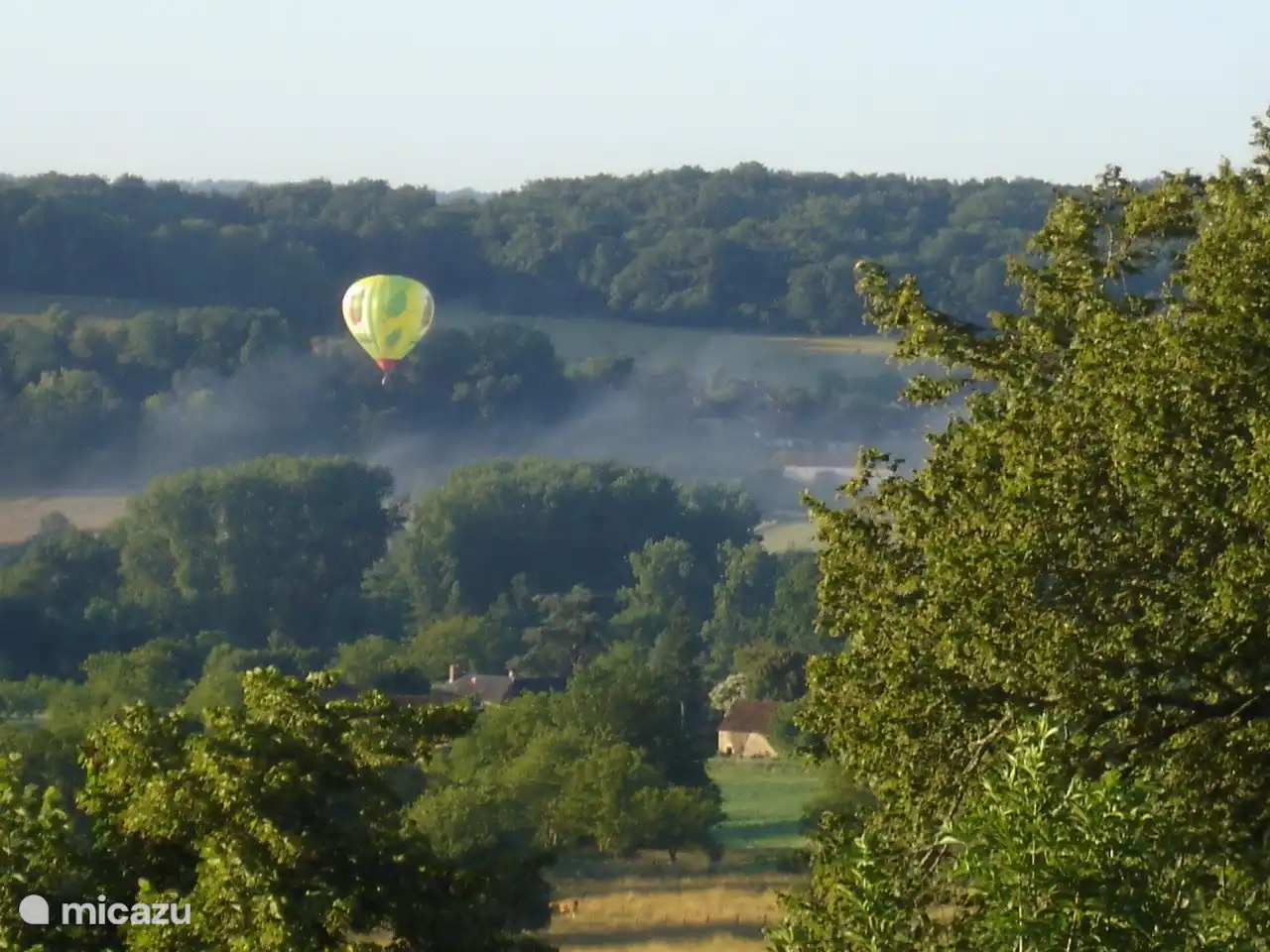 Blick über das Tal hinter unserer Domaine
