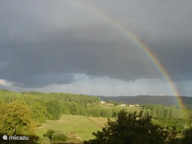 Le Sagitaire | France, Dordogne, Tourtoirac - ferme Bel arc-en-ciel