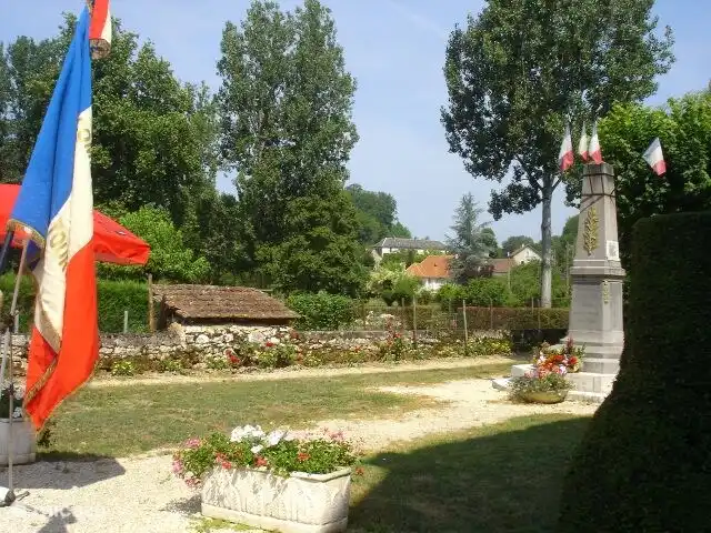 Denkmal in Tourtoirac
