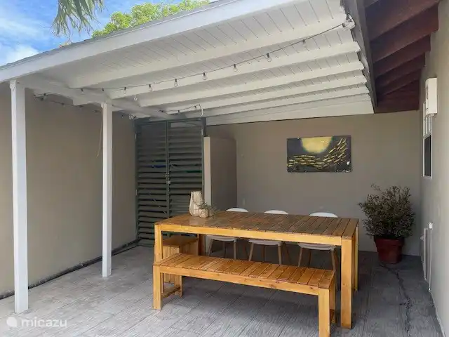 vakantiehuis huren in Aruba, Oranjestad, Seroe Blanco – Casa Charlie Eethoek buiten