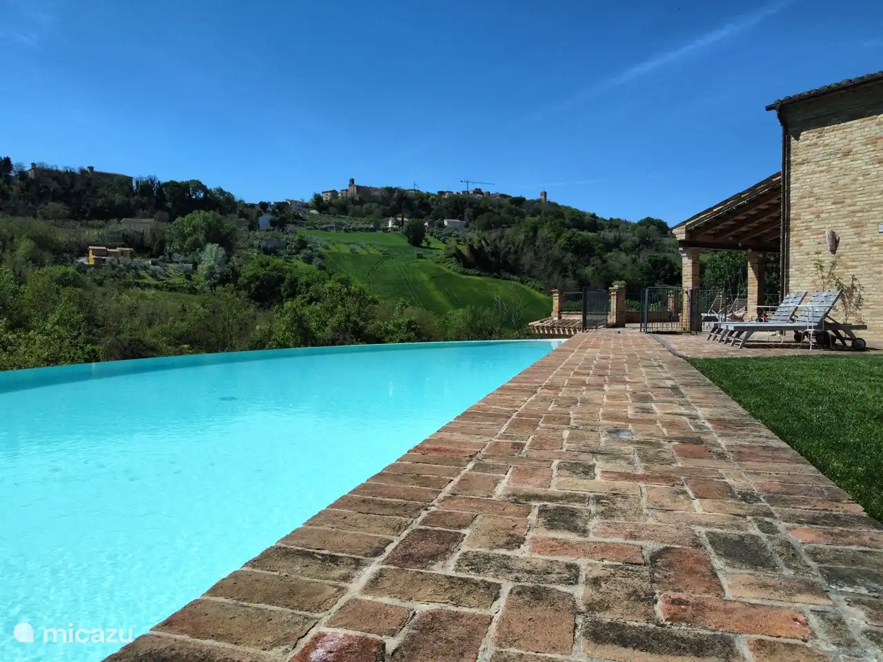Infinity pool Villa Rilassati
