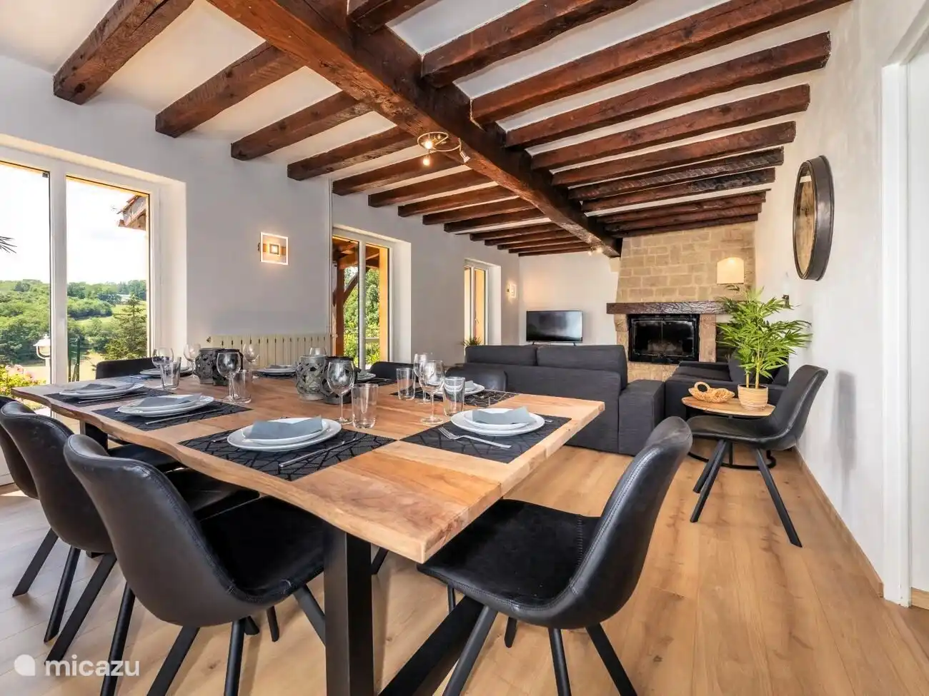 Table à manger et salon