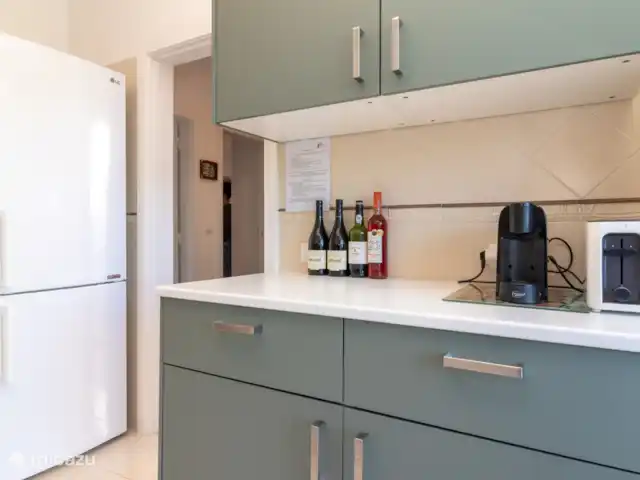 Casa Encantada Carvoeiro Algarve en Portugal, Algarve, Carvoeiro - apartamento ¡Vista a través de la sala!