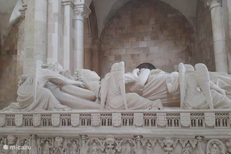 the tomb of Ines, lady-in-waiting of the Princess of Castile