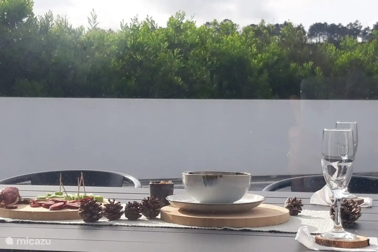 Snacks und Getränke