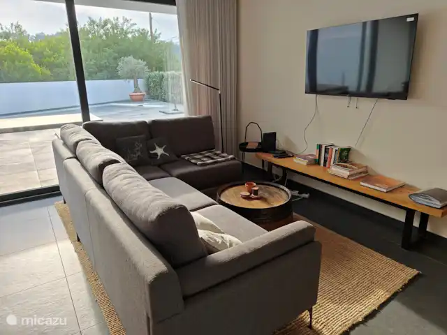 Villa Vale da Ponte en Portugal, Costa de Prata, Foz do Arelho - villa sala de estar para relajarse con un libro o Netflix