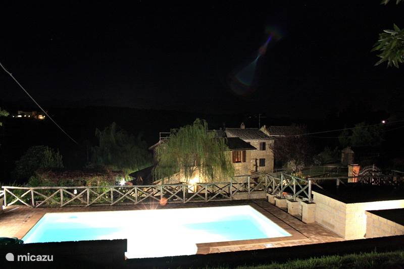 Vakantiehuis Italië, Umbrië, Porano Vakantiehuis Huis met privé zwembad Bolsenameer