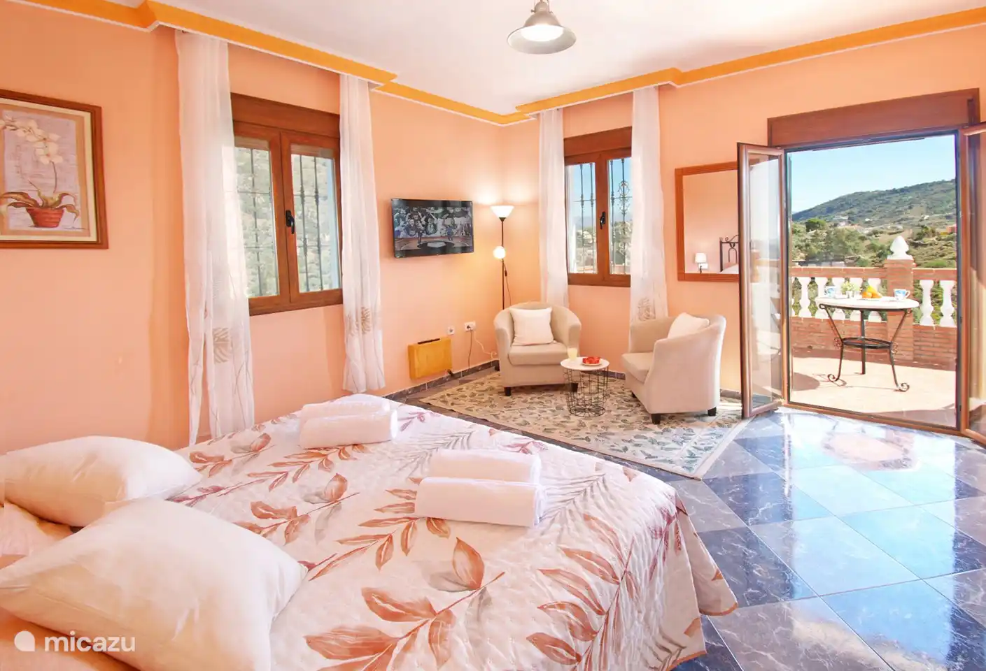 Een verkwikkende nachtrust is erg belangrijk. Bijvoorbeeld in onze master bedroom met ruim privéterras.