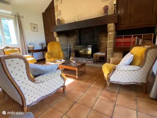 Soniette huren in Frankrijk, Lot, Souillac - vakantiehuis De gezellige woonkamer
