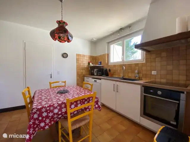 Soniette huren in Frankrijk, Lot, Souillac - vakantiehuis De keuken