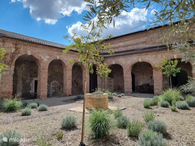 Abbaye de Clairac | France, Lot-et-Garonne, Clairac - manoir / château