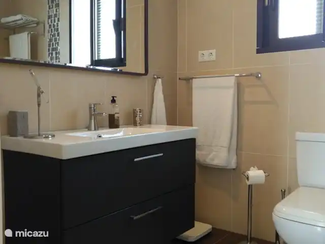 Maison de l'HEA | Espagne, Costa del Sol, La Cala de Mijas - villa Salle de bain dans la chambre principale