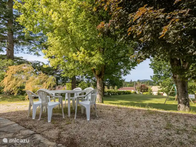 Gourdonette | France, Lot, Gourdon - maison de vacances Une terrasse