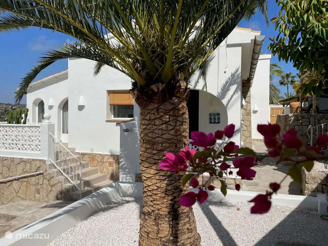 Terrace on the other side of the house. That's a nice spot in the winter; always sun and rarely wind.