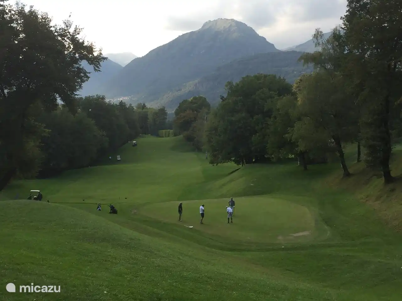 Por encima de Menaggio se encuentra el segundo campo de golf más antiguo de Italia con 18 hoyos.