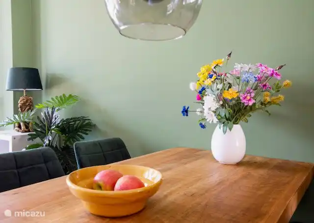 La mesa del comedor.