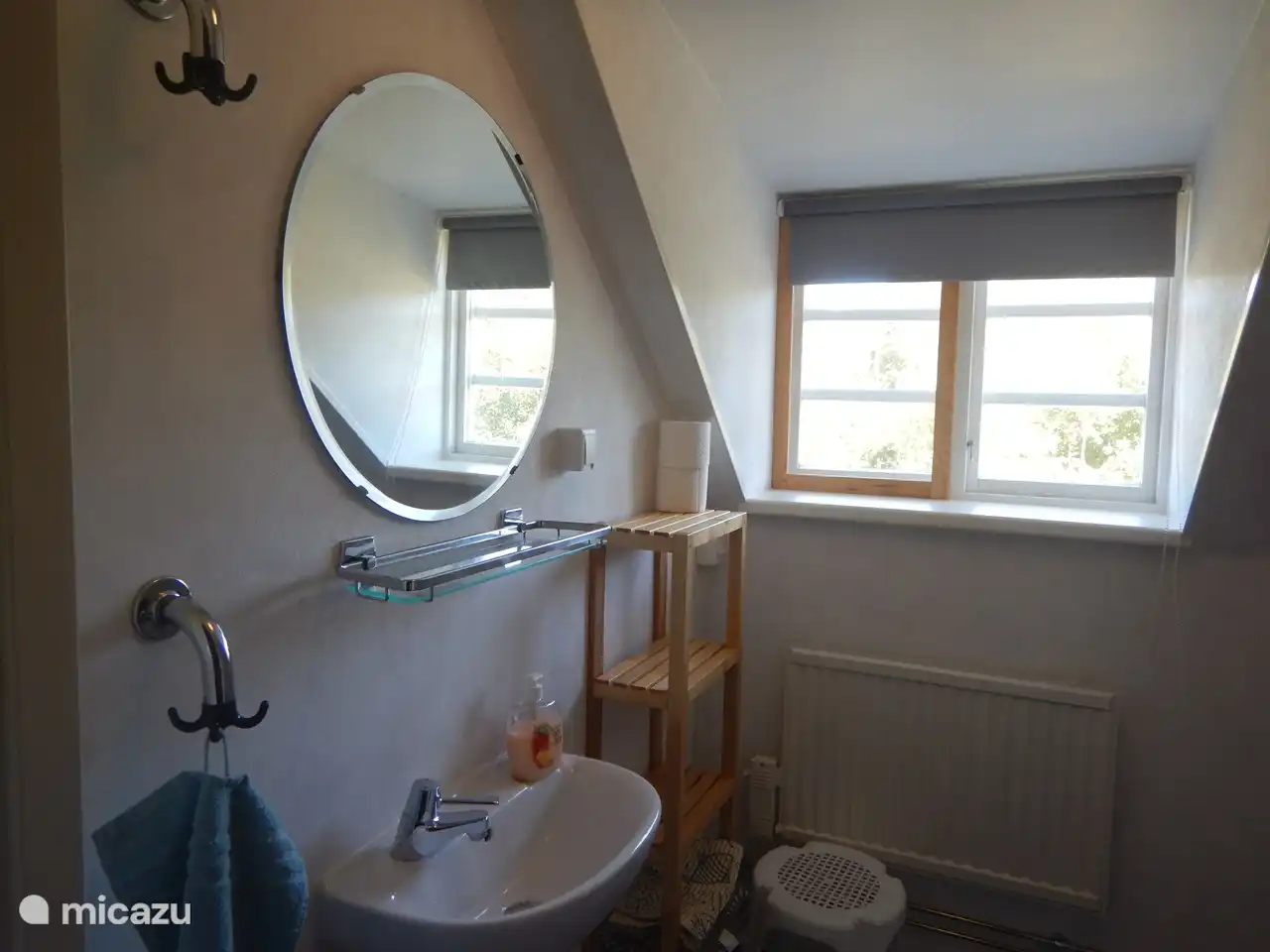 Badezimmer 2. Die Benutzung von Handtüchern ist inbegriffen.