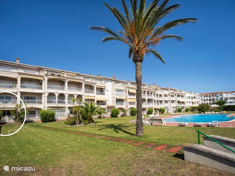 Holiday home in Spain, Costa Brava, Castello d&#39;Empuries Apartment Lake San Maurici Empuriabrava