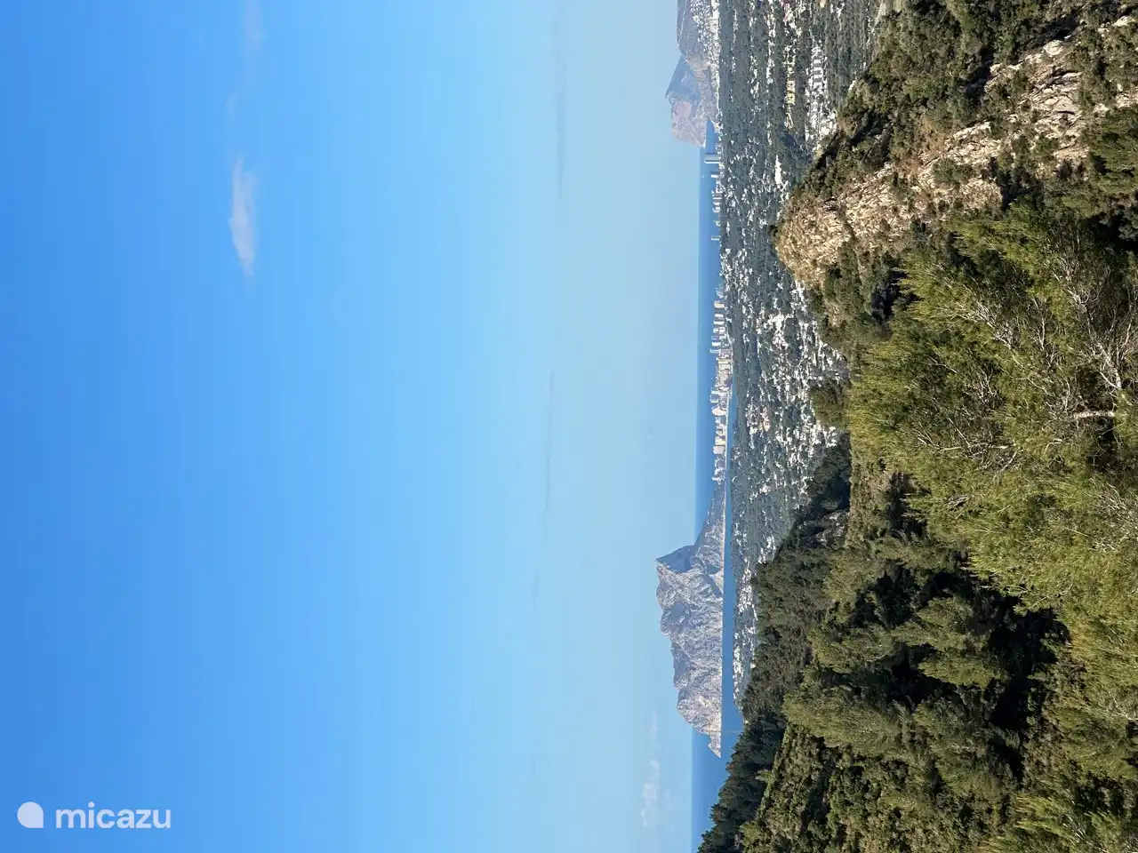 vue depuis la montagne derrière la casa Kokomo