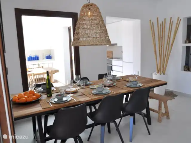 Villa Azuro en España, Costa Blanca, Benissa - villa mesa de comedor dentro