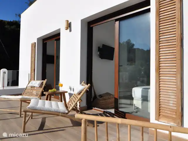 Villa Azuro en España, Costa Blanca, Benissa - villa terraza común para los dos dormitorios de arriba